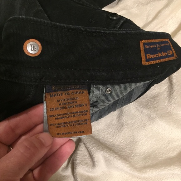 Rock Revival | Amy Skinny - Picture 8 of 8